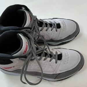 AND1 Basketball High Tops Gray red trim Kids size 6